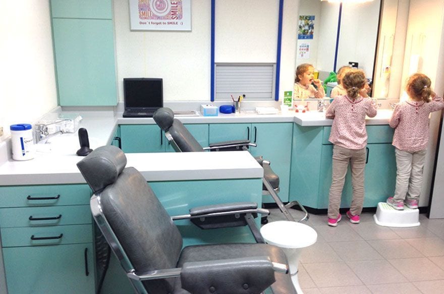 Clinica dental infantil barcelona