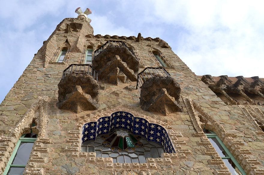 visitar Bellesguard Gaudi Barcelona con niños