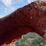 La Roca Foradada i la Cova de Bruguers
