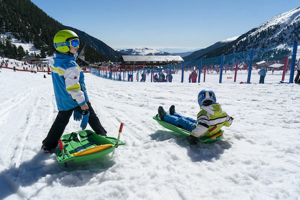 Disfrutar de la nieve en familia